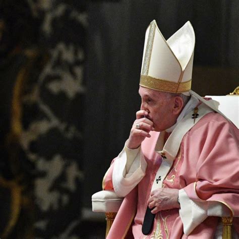 Papa Francesco Dice No Alla Benedizione Delle Coppie Gay Gazzetta Del Sud