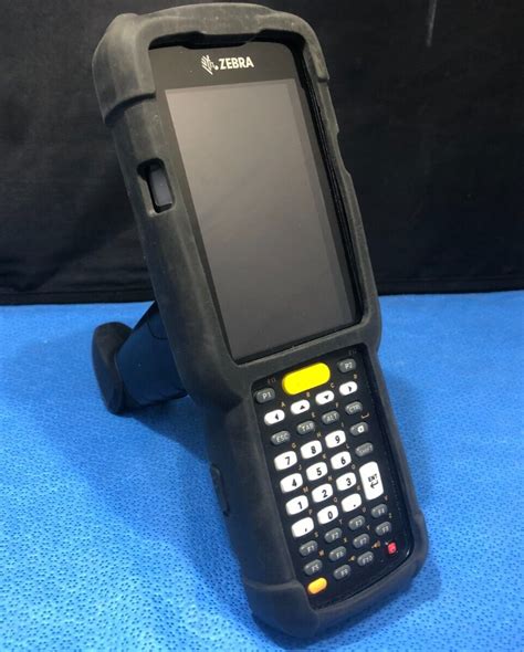 Zebra MC3300 Mobile Computer Barcode Scanner W Battery MC330K