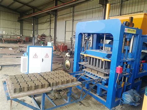 Qt Automatic Hydraulic Concrete Cement Bricks Making Machine Price