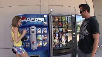 Slutty Blonde Is Picked Up By A Man Who Wants To Fuck Her Pussy XNXX