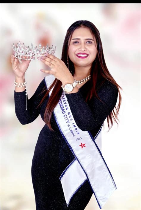 Mrs Ahmedabad 2023 Winner Debolina Dhar G 1