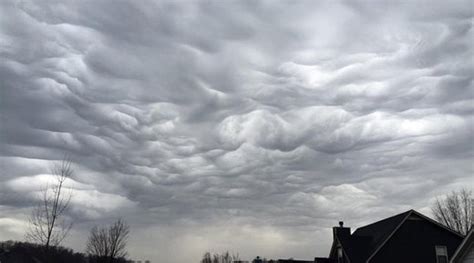 Rare Undulatus Asperatus Clouds Create Stunning Skies In Alabama