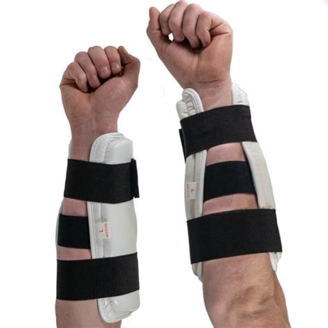 Защита предплечья BoyBo ZR-15 - купить в Киеве, цена 424 грн, заказать ...