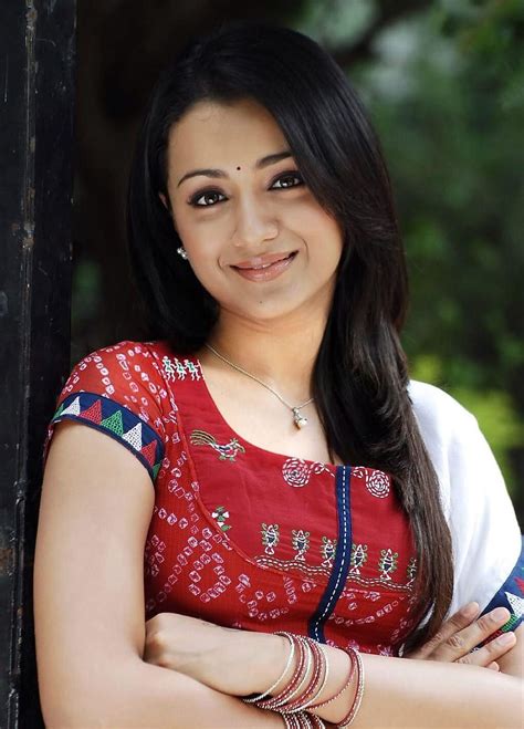 Hot Of South Indian Actress Trisha Krishnan HD Phone Wallpaper In Indian Actresses