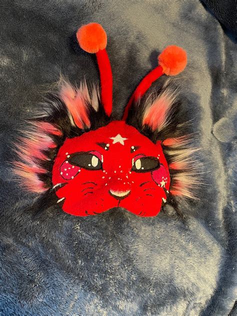 Therian Mask Red Alien Etsy In 2024 Alien Mask Cat Mask