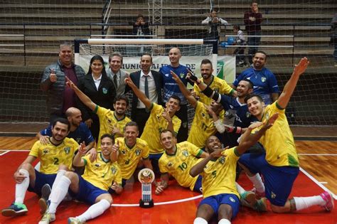 Esporte Jpenhense SELEÇÃO DE FUTSAL CLÁSSICO DO BRASIL FAZ TOUR NA