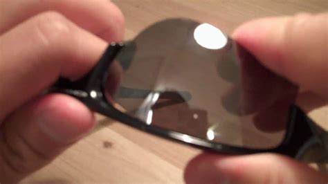 Tutorial Oakley Flak Jacket Xlj Lens Removal And Disassembly Youtube