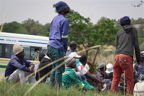 Authorities To Deliver Antiretroviral Drugs To Trapped Miners In Stilfontein News24