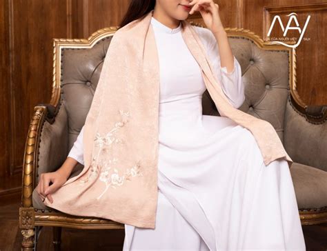 Kh N Cho Ng L A Cao C P Th U Hoa Mai M U Nude Qu Vi T Nam Th Ng H Ng