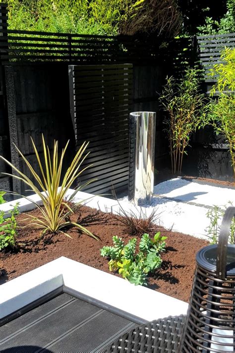 Contemporary Black & White Garden - Northfield - gardenplan design