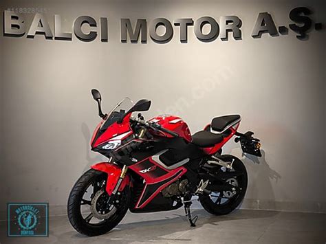 RKS SRK250 RS 2024 Model Naked Roadster Motor Motosiklet Mağazasından Sıfır 167 262 TL