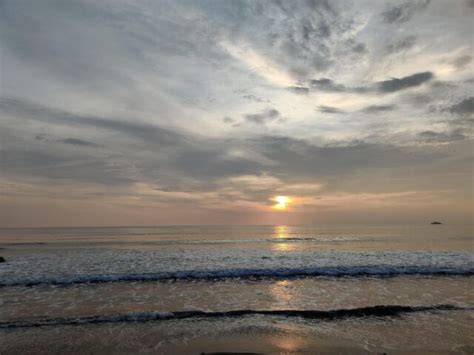 Pantai Cermin Pariaman Tiket Daya Tarik November