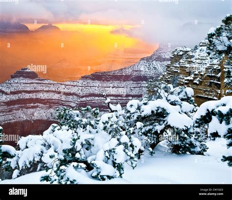 Grand Canyon Yaki Point Sunrise Hi Res Stock Photography And Images Alamy