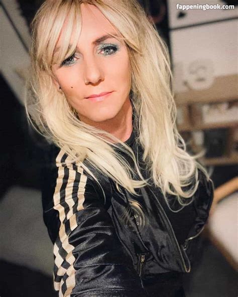 Emily Crossdresser Sissy Emily Nude OnlyFans Leaks Fappening FappeningBook