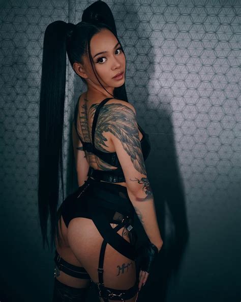 Bella Poarchs Instagram Post Booty Appreciation Post Portre