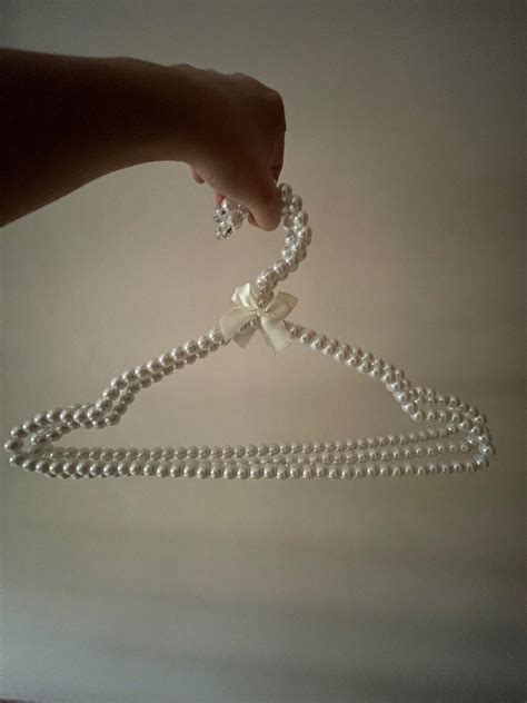 Pearl hanger (3 for $7), Women's Fashion, Jewelry & Organisers ...