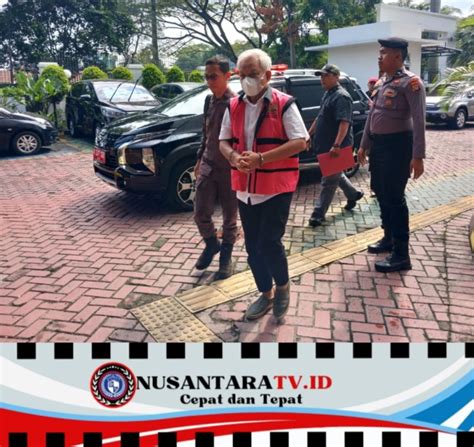 Penyerahan Tersangka Dan Barang Bukti Tahap Ii Terhadap 10 Orang