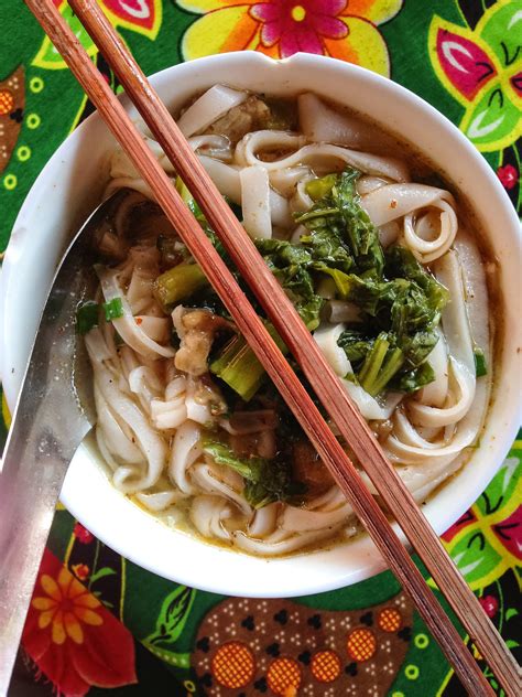 What I Learned About Eating Pho in Vietnam | Kitchn