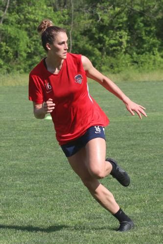 Bozemans Averie Collins Kicks Off Pro Soccer Career With Washington