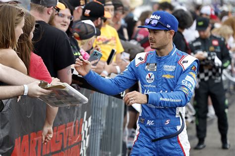 Kyle Larson Gets First Cup Series Win At Martinsville Speedway