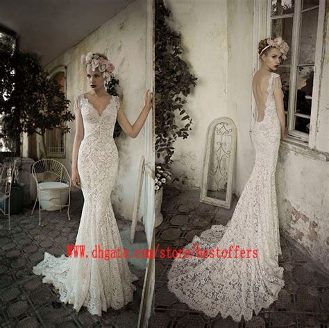 Vintage Lace Wedding Dress With Deep V Neck Lace Backless Mermaid