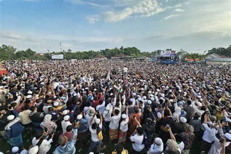 Ribuan Pendukung Amin Terlihat Padati Kampanye Akbar Anies Baswedan