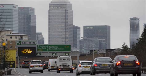 Un Ofer Francez A Fost Amendat Cu De Lire Sterline N Londra