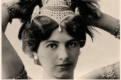 Mata Hari Hace Cien Años Ejecutaban Por Espía A La Bailarina Más Sensual Exótica E Intrigante