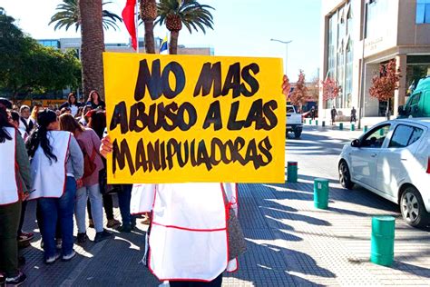 Trabajadores Manipuladoras De Alimentos En Paro Por Condiciones Laborales