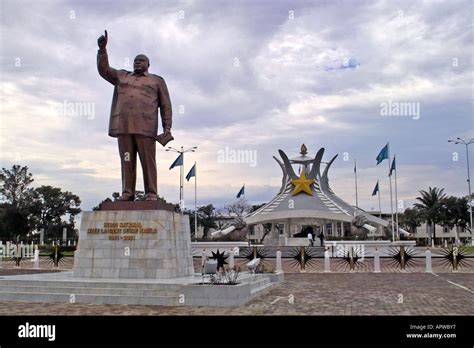 Laurent kabila statue hi-res stock photography and images - Alamy