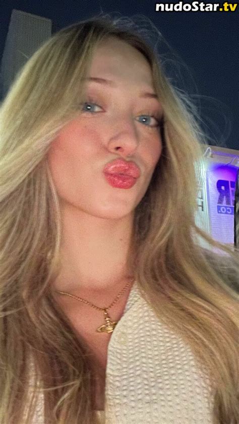 Sophia Diamond Sophia Ilysm Sophiadiamond Sophie Diamond Nude OnlyFans Photo 613