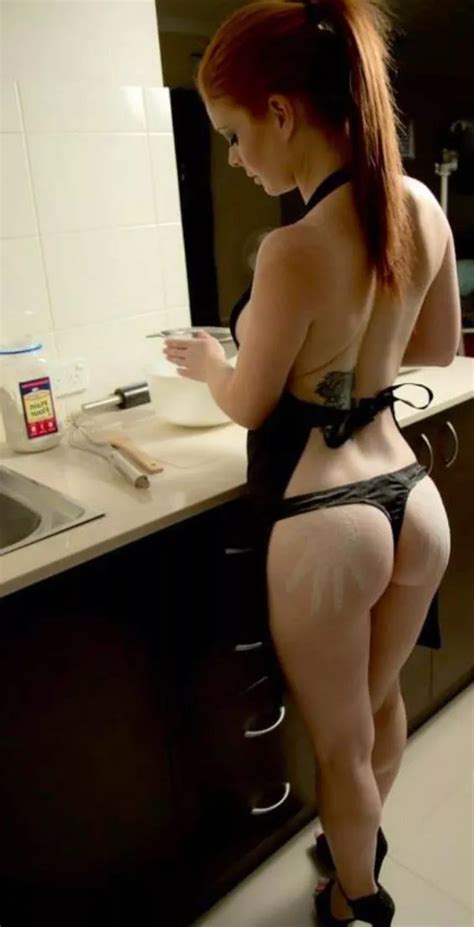 Baking Cakes Whilst Showing Her Cake Nudes Nakedinthekitchen Nude