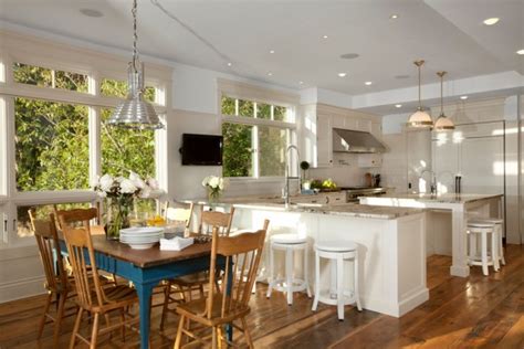 12 Unique Small Kitchen TV Ideas