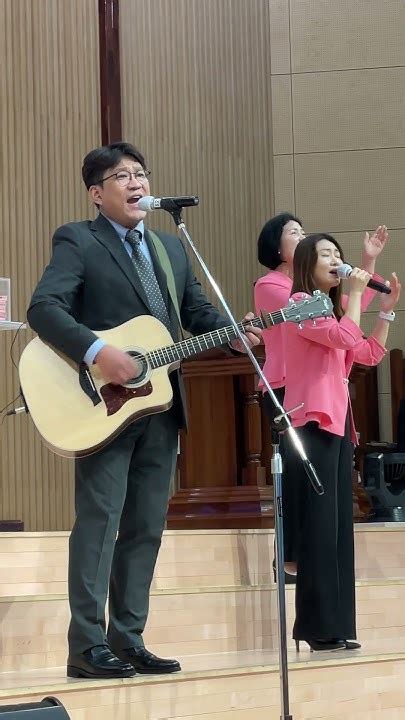 Praise Worship아무것도두려워말라 백인선목사 프레이즈워쉽팀 김학영형제 김미정집사 서영순권사 손옥선권사 유은경권사 이수