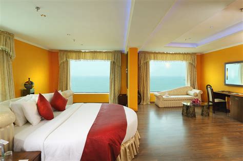 Honeymoon Suite :: The Quilon Beach Hotel, Kollam, Kerala