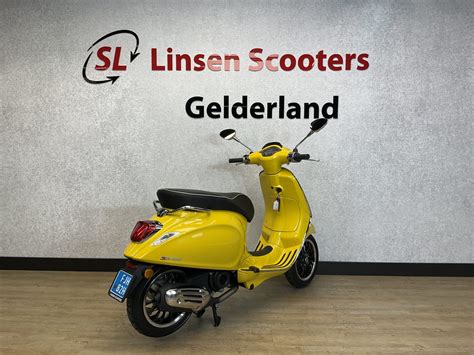 Vespa Sprint 25 Km H Geel Linsen Scooters Gelderland