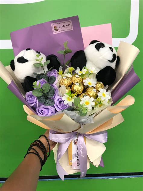 Panda Flower Bouquet With Ferrero Rocher Crafts T Wraping Diy Crafts