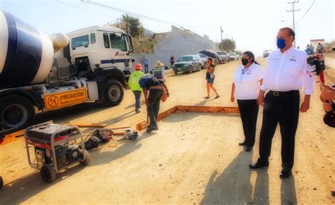 Ejecutan obras de pavimentación en Urbi Villas del Prado