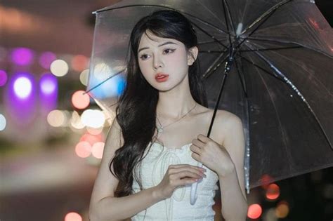 Ng T Ng Y Tr C Nhan S C C A Hot Girl H Th Nh T P Ch Doanh Nghi P Vi T Nam