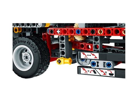 LEGO 42024 Technic Ciężarówka do przewozu kontenerów