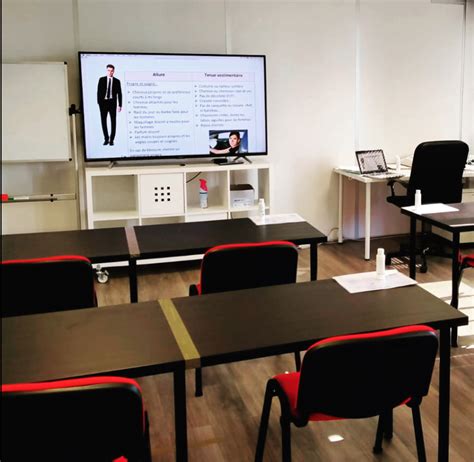 Cours En Salle De Formation Pour Pratique Vtc Institut Chaban