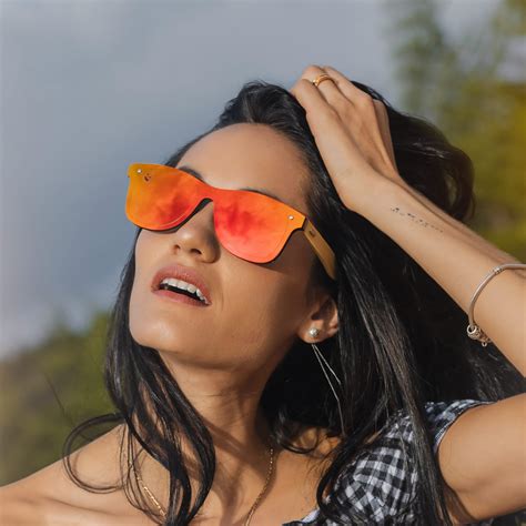 Lentes de Sol para Mujer y Hombre Rojos Cuadrados de Madera de Bambú