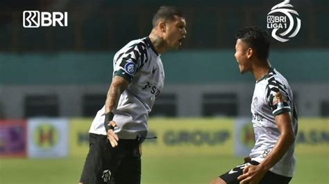 Gabung Persib Bandung Dimas Drajad Dipersatukan Lagi Dengan Rekan Duet