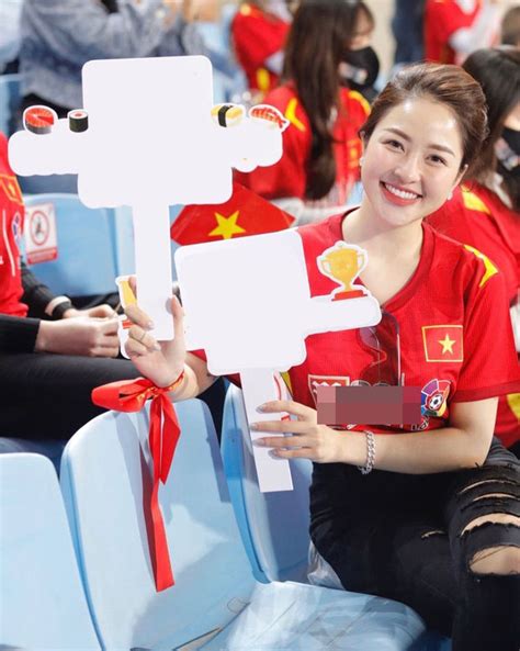 Những hình ảnh hot girl đá bóng xinh chất ngất nhất hiện nay