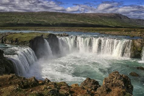 Wodospad Godafoss Opis Cennik Zwiedzanie Info Turystyczne Travelin