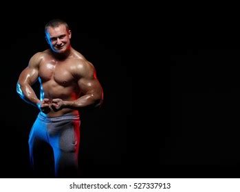 Male Bodybuilder Athlete Naked Torso Posing Stock Photo 527337913 Shutterstock