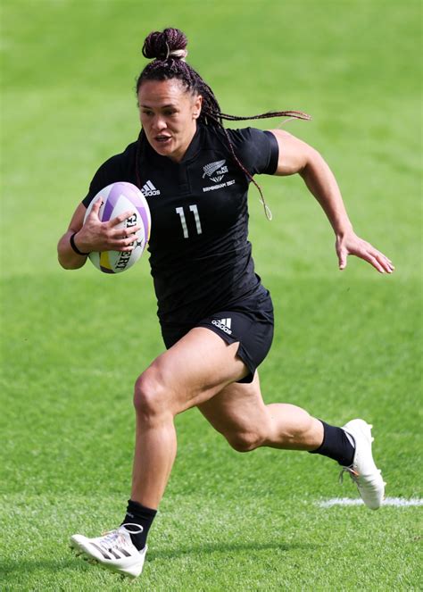 20 Amazing Bodies of Female Rugby Players