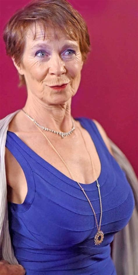 Pin By James Johnston On Celia Imrie Old Lady Pics Gorgeous Grannies Beautiful Women Over 50