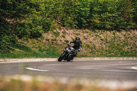 Hyper Naked Bike Vergleich Triumph Speed Triple RS