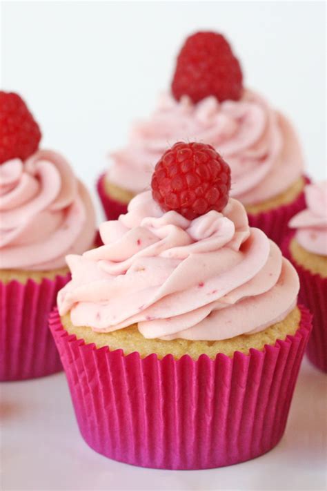 How To Make Raspberry Cream Cheese Frosting Raspberry